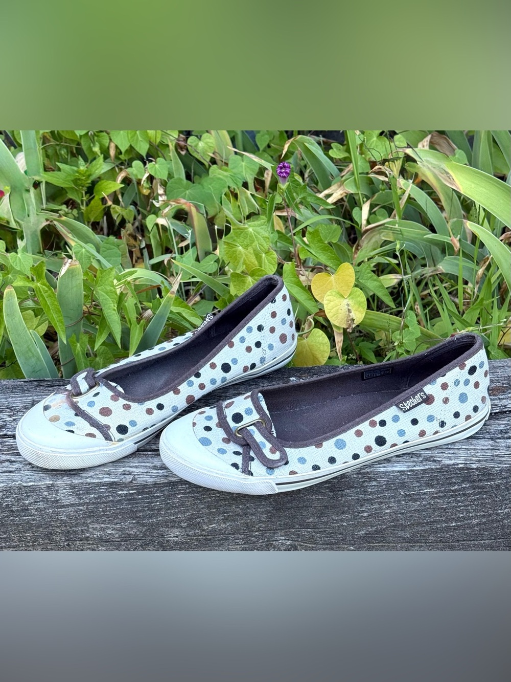 VINTAGE Y2K SKECHERS Women’s Polka Dot Velcro Buckle Slip On Size 8 Sneakers